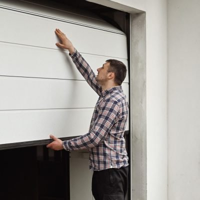 My Garage Door Opener Stopped Working: 7 Fixes & Repairs